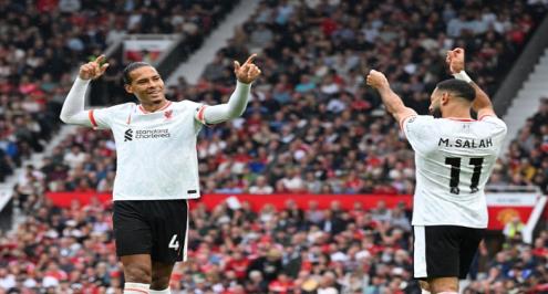 إهمال وتخبط إداري.. صحيفة إنجليزية تنتقد عدم تجديد عقد محمد صلاح